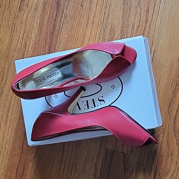 Red Steve madden suzzy leather pump heel size 7.5 - Picture 3 of 6